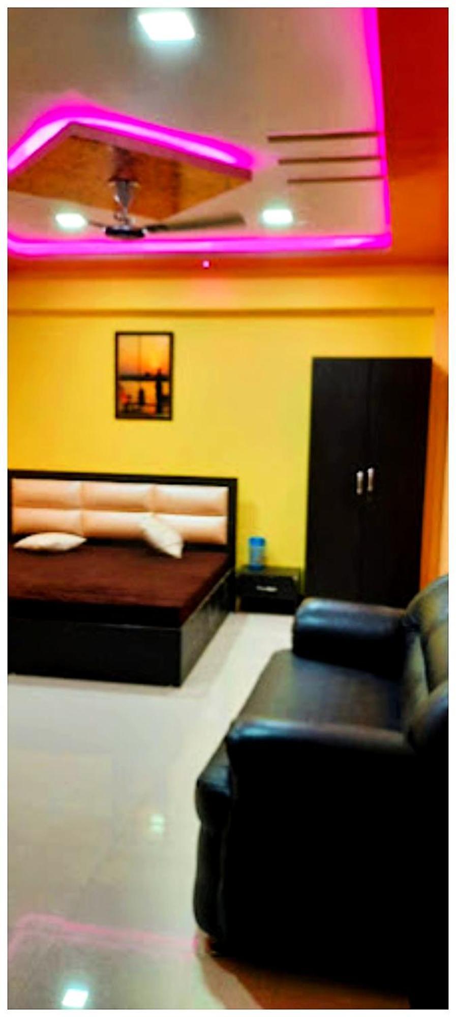 Hr And By Mainak Varanasi